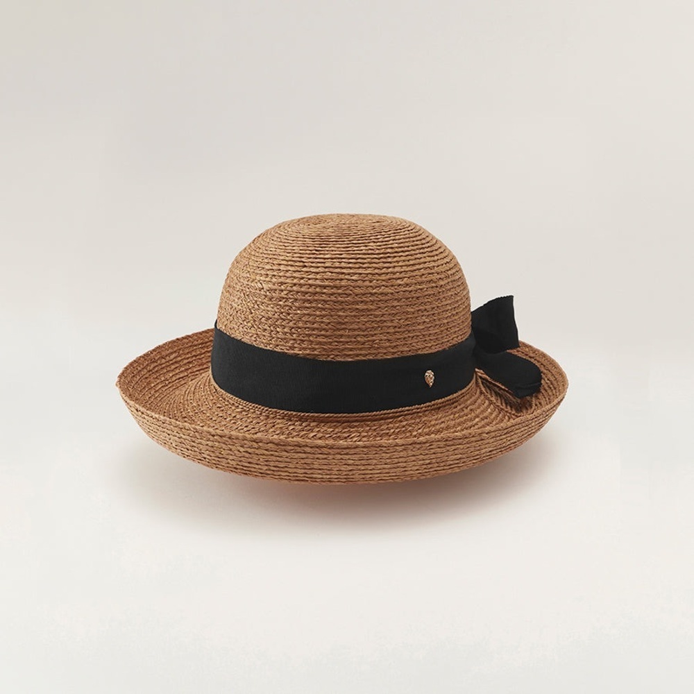 Helen Kaminski Newport Raffia Hat Tan with Black Ribbon and Bow Nougat/Midnight